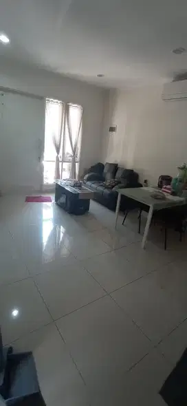 Dijual Cepat Rumah 2 Lantai di Thomson Gading Serpong