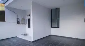 Jual Murah Rumah 2 lantai Taman Kopo Indah 2 Siap Huni Tol Margaasih