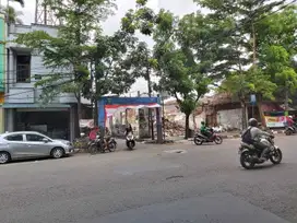 Dijual  Ruko di jl A yani 2.5 Lantai