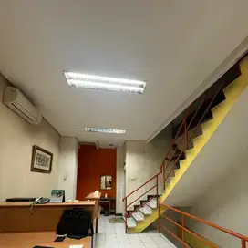 ruko untuk komersial di cikini