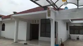 sewa murah Rumah pulomas barat jakarta timur