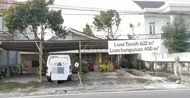 Rumah di Letak Strategis untuk Bismis di Rawa Laut