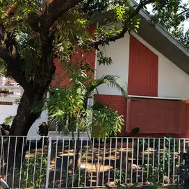 For Sale  Rumah Luas dan Nyaman di Pusat Kota Makassar