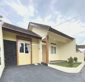 Dijual Cepat Rumah Dengan Lokasi Strategis, Harga Ekonomis.