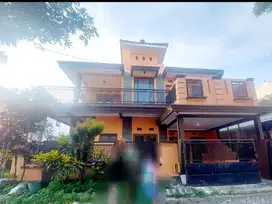 SEWA RUMAH MEWAH PERUMAHAN FULL FURNISHED