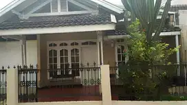 Rumah PUSKOPAD dkt pintu tol Cileunyi bandung