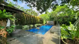 Rumah Luxury  Siap Huni Di Pejaten Barat