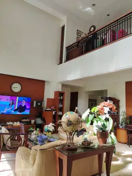 Rumah Mewah Nyaman siap Huni di Tebet Timur