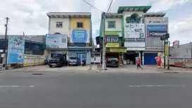 Kos2an Ramai dan Strategis pinggir jalan raya tole iskandar Depok