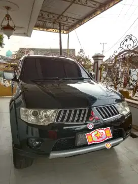Di jual pajero tahun 2010