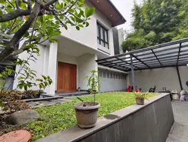Rumah Lux dijual di Gatot Subroto Laswi Pelajar Pejuang Bandung Tengah