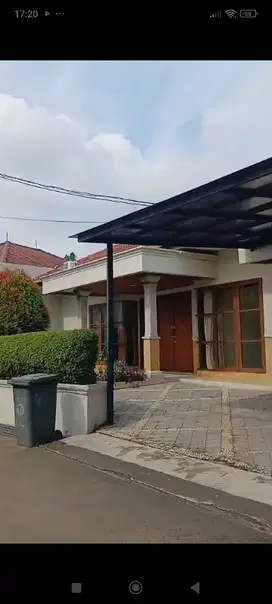 JUAL CEPAT MURAH RUMAH NYAMAN ADA POOL GANDARIA SELATAN