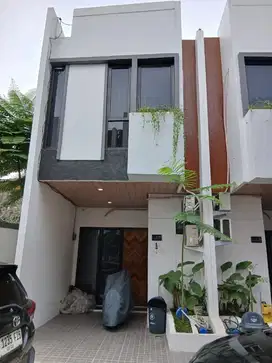 Dijual Rumah 2 lantai di Kota Depok
