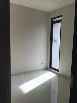 Dijual Rumah di Precia BSD