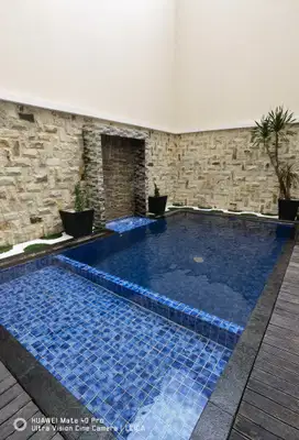 Dijual Rumah mewah dengan kolam renang di Banjar Wijaya harga 5,5 M