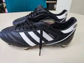 Jual murah sepatu bola Adidas Kaiser 5 pol 6 (bekas tapi baru)