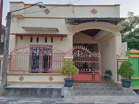 Dijual Rumah sukoharjo kota  Tipe 127/127 barat kejaksaan, jalan 5m