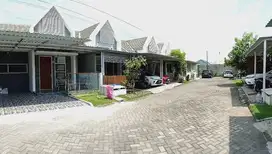 Rumah 1 lantai Type 40/72 di Zian Istana