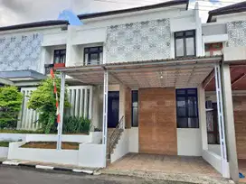 Rumah mewah 2 lantai perum Graha Sudirman dekat kampus UNSOED Puwkerto