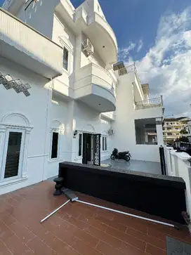 dijual Dan Di sewakan Rumah type villa komplek Cemara asri