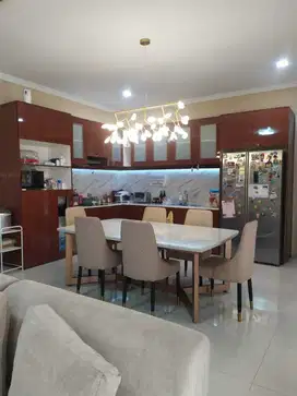 RUMAH DI ALBA ALAM SUTERA 16x30m² 5+1BR FURNISHED 2 LANTAI