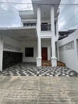Rumah 2 lantai cluster sentul city