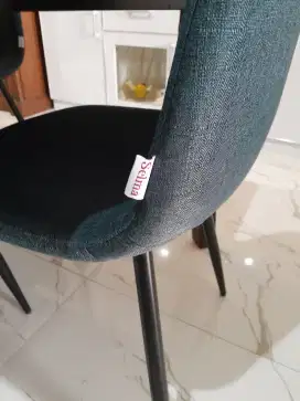 Dijual satu set meja makan marmer