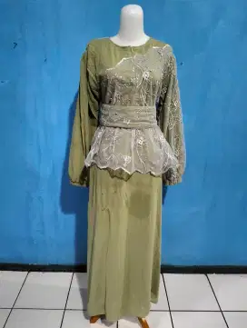Preloved dress lapis brukat