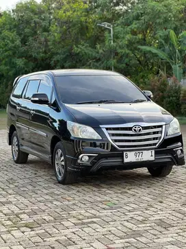 TERMURAH!!! TOYOTA KIJANG INNOVA V LUXURY AT 2014