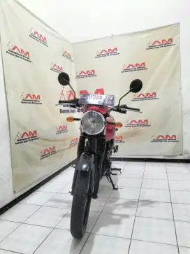 Km 7 ribu Kawasaki w175 Tahun 2019 warna merah bergaransi