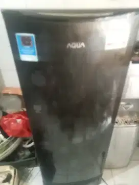Kulkas aqua 1 pintu normal