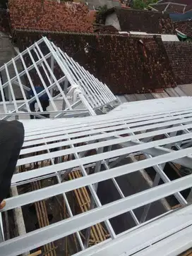 Spesialis Renovasi Atap Lapuk Hubungi Baja Ringan BIMATRUSS