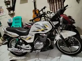 Suzuki thander2011