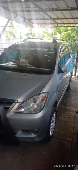Daihatsu Xenia 2010 Bensin