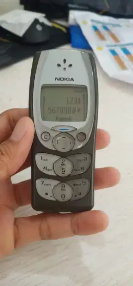 Dijual Hp Nokia 2300 black kondisi nyala fungsi normal
