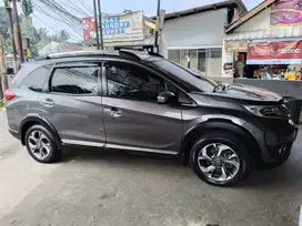 HONDA BRV (2017) 1.5 E Bensin - AT Pemakaian Pribadi (NEGO)