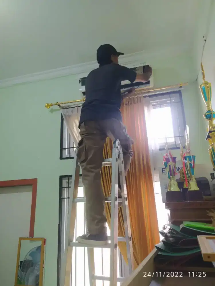 Di cari teknisi ac ber pengalaman