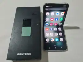 Samsung Z Flip5 5G mulus 8/256 gb no minus lengkap