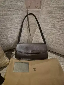 Tas lv authentic