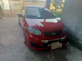 Dijual Vios 2004 ..warna merah 35 jt 500