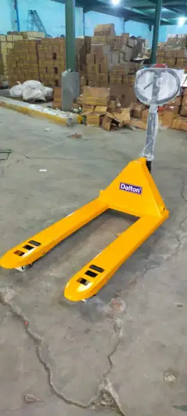 Hand Pallet Dalton Yellow