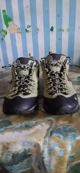 Sepatu outdoor MILLET size 44 insole 28,5cm