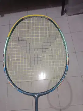 Dijual Raket original Victor Thruster HMR terpasang senar Exbolt 65