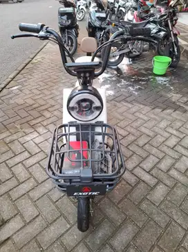 SEPEDA LISTRIK EXOTIC VELOCE-EV927