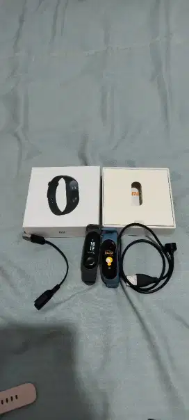 Mi Band 5 & Mi Band 2