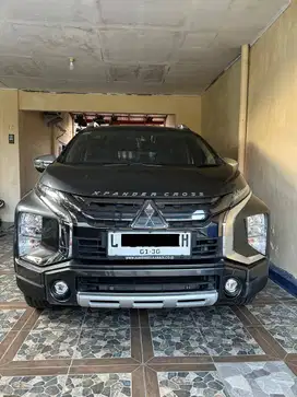 XPANDER CROSS 1.5L AT Leather PLUS, Tangan Pertama