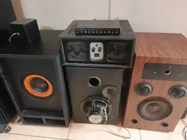 Sound system rumahan.