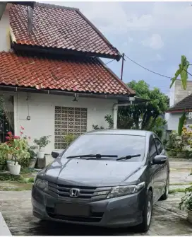 Honda city GM 2 E MT 2011