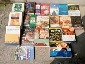 Buku, kamus dan komik Conan