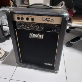 Amplifier guitar kevin gc 70
